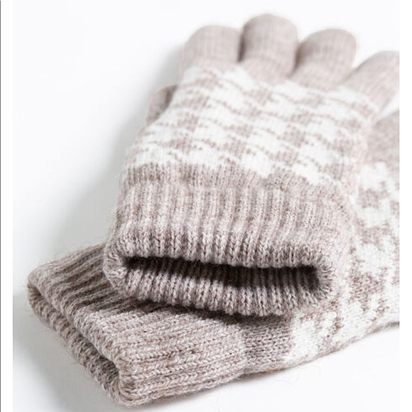 Classic Houndstooth Chenille Lined Gloves - Picture 2 of 2